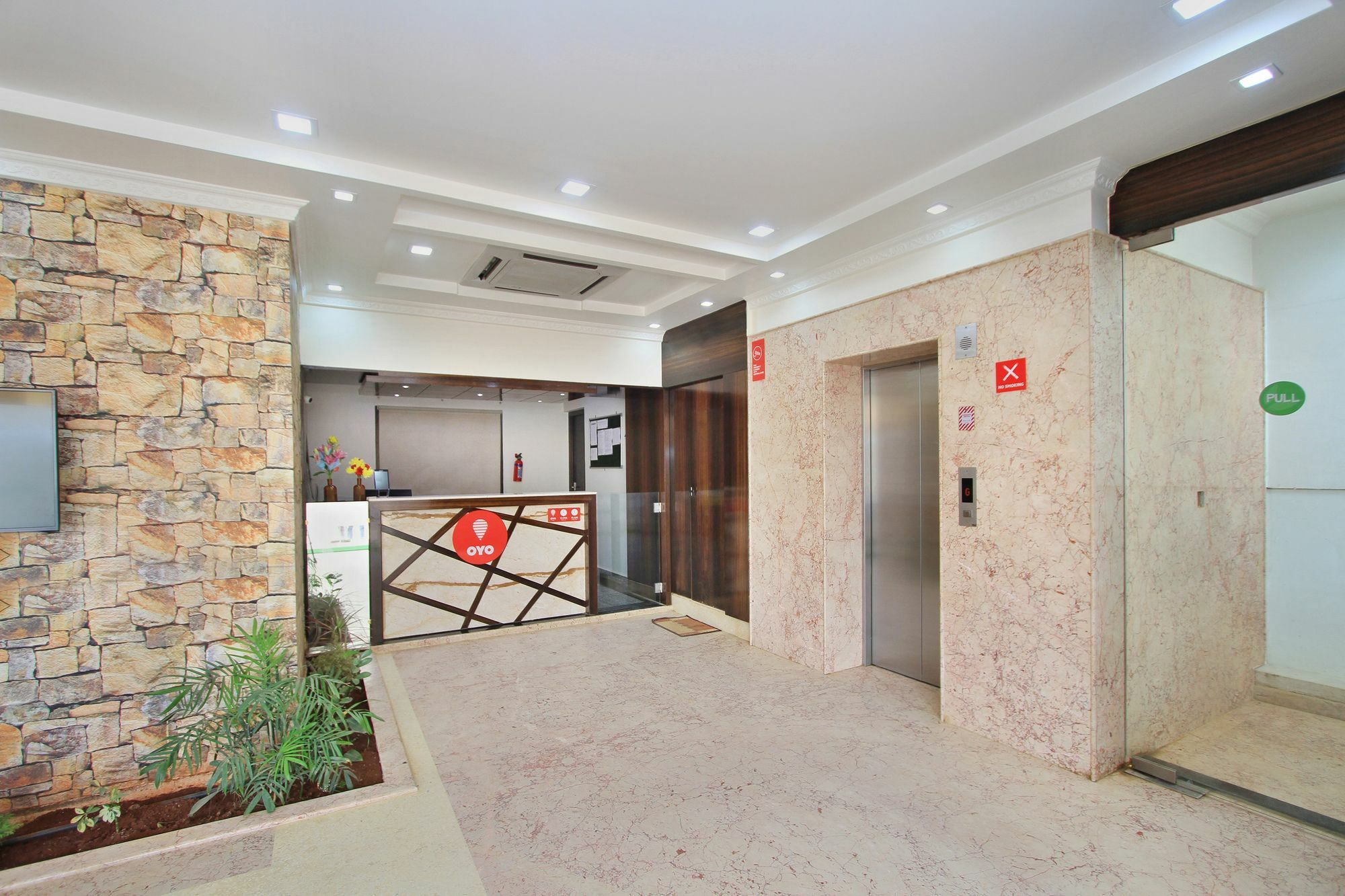 Hotel Telehaus International Bengalúr Exteriér fotografie